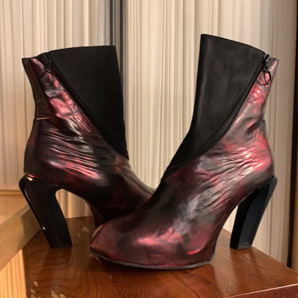 NWT Phenomenal Fluevog Heels - Picture 2 of 7